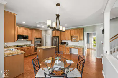 12472 Cirrus Drive, Fishers - 16