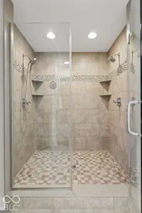1422 Carrollton Avenue, Indianapolis - 32
