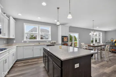 10608 Kensington Lane, Fortville - 13