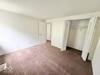 954 Greenwood, Greenwood - 16
