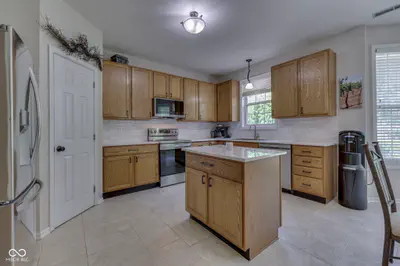 6814 Treyburn Circle, Indianapolis - 15