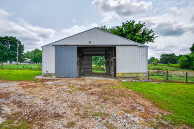 2248 State Road 58, Seymour - 63