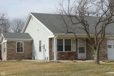 6376 Village Oak Court, Indianapolis
