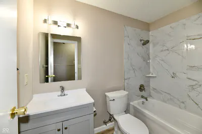 9457 Burrwood Creek, Indianapolis - 39