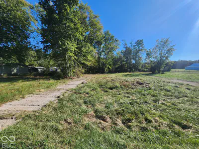 12327 County Road 1000, Seymour - 3