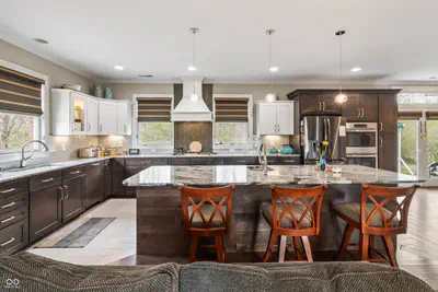 8928 Carriage Lane, Indianapolis - 12