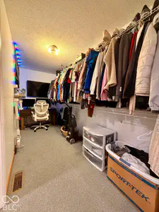 123 South Street, Greencastle - 50