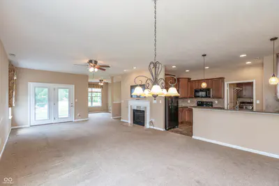 1116 Kristi Court, Greenwood - 6
