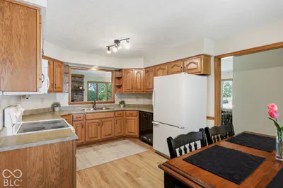 1048 Cobblefield Way, Greenfield - 17