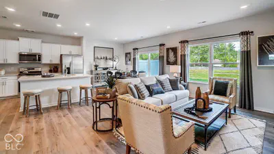 6112 Wasco Drive, Whitestown - 3