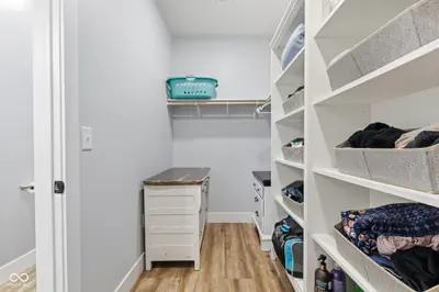 8446 Parkview Drive, Rockville - 32