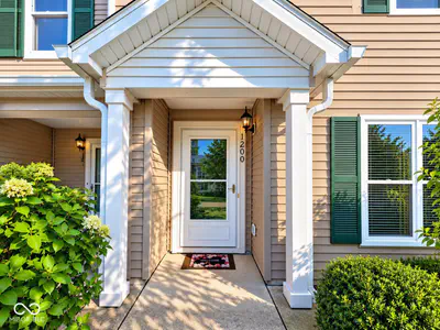 13249 Komatite Way, Fishers