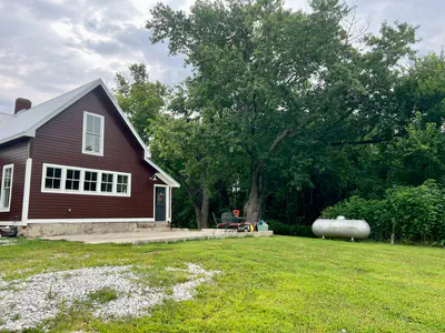 8122 Hall School Road, Monrovia - 37