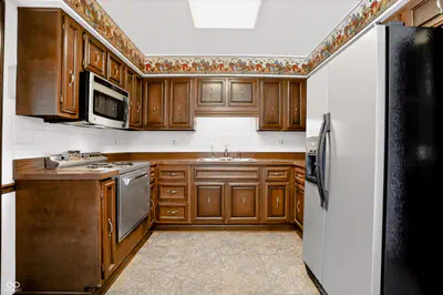 4303 E County Road 150 N, Avon - 16