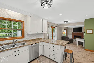 52092 W Winding Waters Lane N, Elkhart - 15