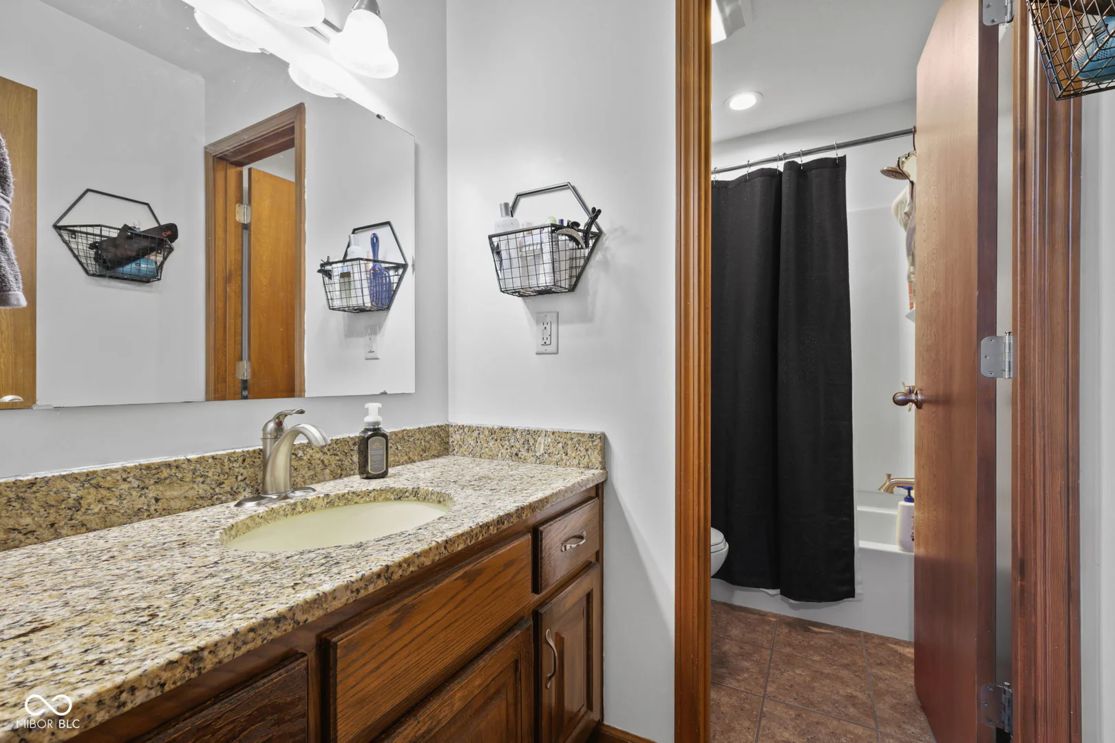 2945 200, Franklin