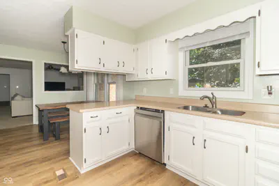 204 Creek Wood Drive, Greenfield - 25