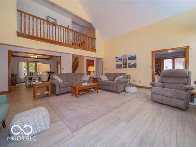 3897 S Woodfield Drive S, New Palestine - 4