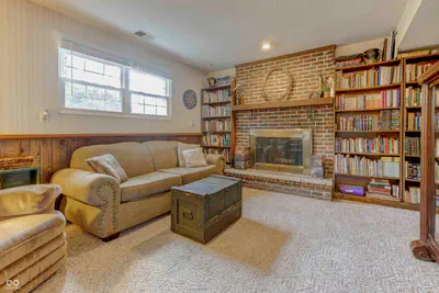 7611 Home Drive, Fishers - 33