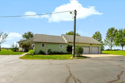 9510 235th Street, Cicero - 72