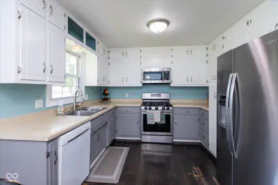 8210 Burn Court, Indianapolis - 18