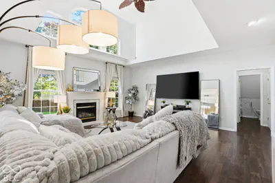 5889 Pebblestream Drive, Carmel - 6