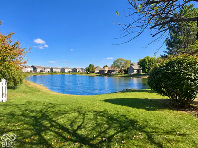 4352 W Summerhaven Drive, New Palestine - 33