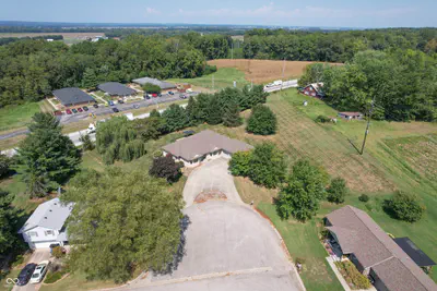 505 Kelly Drive, Brownstown - 2