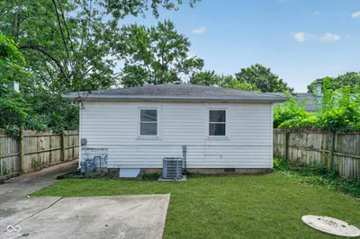 2036 Euclid Avenue, Indianapolis - 34