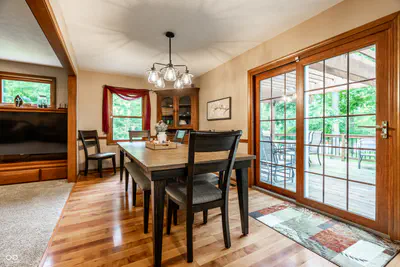 1653 300, Greenfield - 11