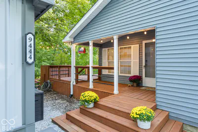 9444 N Gray Avenue, Unionville - 2