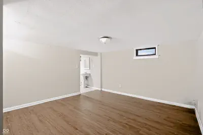 6410 Oxford Street, Indianapolis - 29