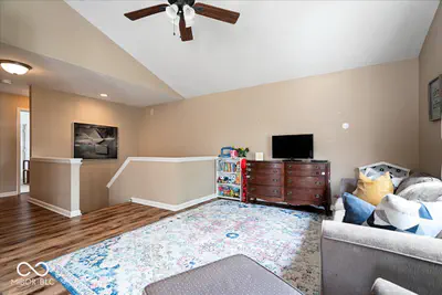 13249 Komatite Way, Fishers - 8