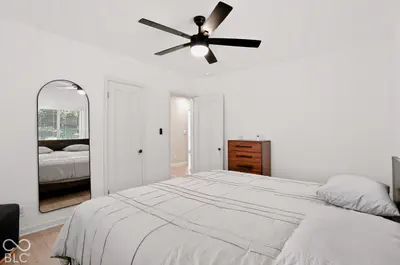 132 W 41st Street, Indianapolis - 27