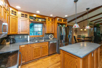 6553 Lana Court, New Palestine - 10