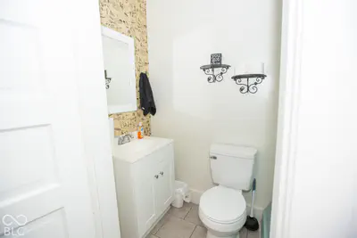 405 S Mulberry Street, Fairland - 23