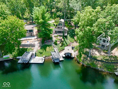 6250 Grosbeak Court, Nineveh - 9