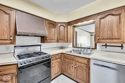 540 Delbrick Lane, Indianapolis - 9