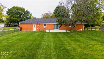 7665 Jennifer Lane, Brownsburg - 23