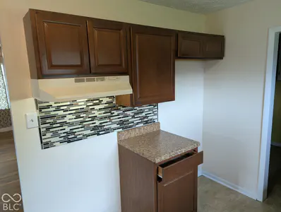 364 Robbins Drive, Greenwood - 7