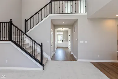 9558 Hemingway Drive, Indianapolis - 18