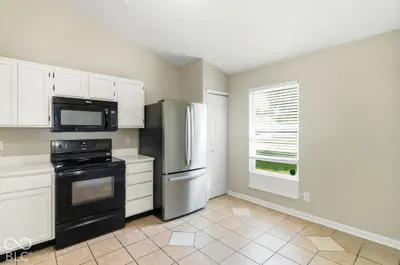 5220 Mesa Verde Drive, Indianapolis - 6