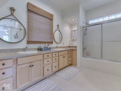 6250 Grosbeak Court, Nineveh - 56