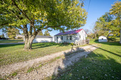 807 N Madison Street, Greencastle - 29