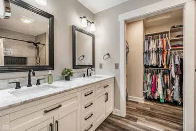1653 300, Greenfield - 25