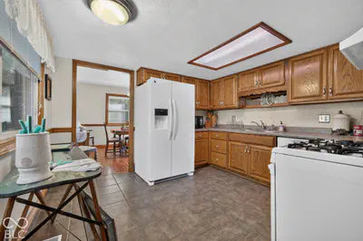 3092 State Road 17, Logansport - 10