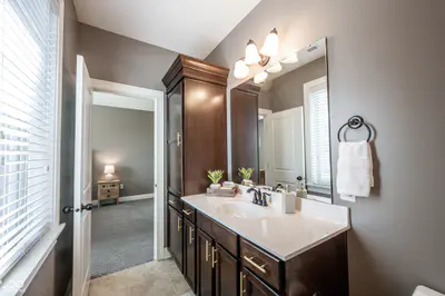 18176 Lakes End Drive, Westfield - 51