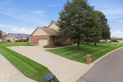 916 E Mill Creek Road S, Greensburg - 44