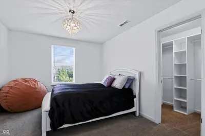 15648 Byrding Drive, Westfield - 33