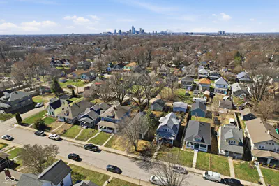 1318 Lasalle Street, Indianapolis - 38